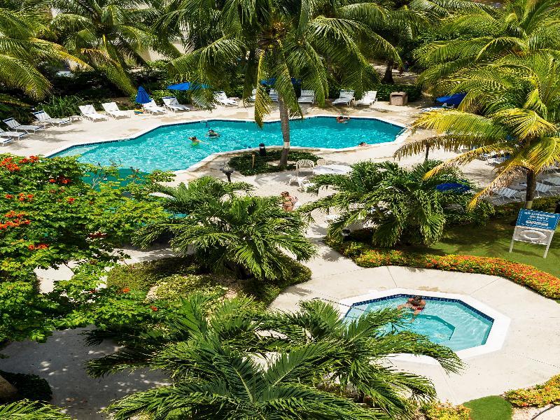 Hampton By Hilton Grand Cayman Seven Mile Beach George Town Exterior foto
